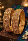 Jiya Bangles (Set of 2)