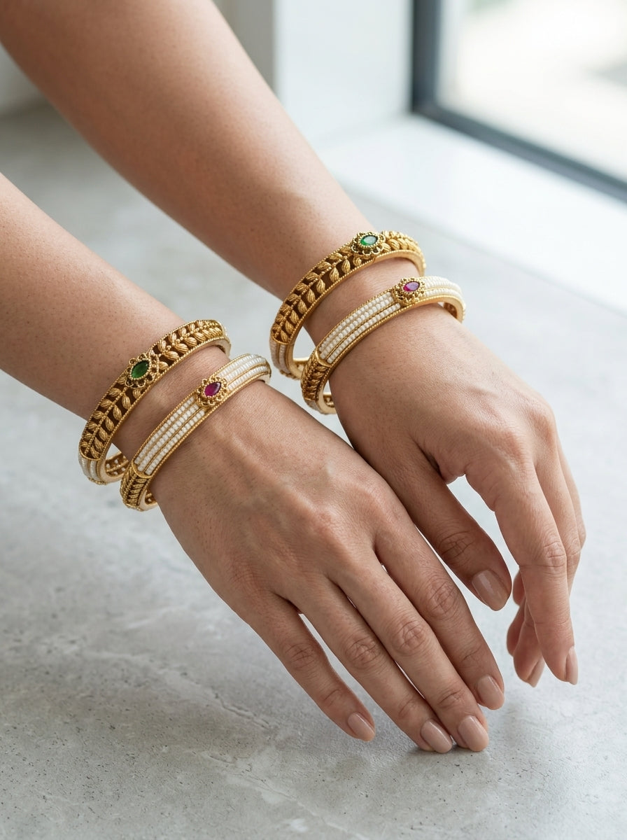 Anshika Bangles • Set of 4
